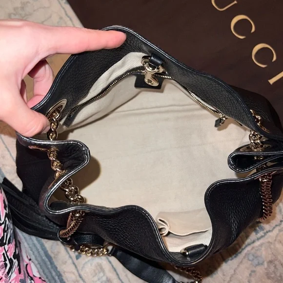 Gucci Soho Medium Black Double Leather Chain Shoulder Bag Tote
Black Gold - Picture 3 of 16